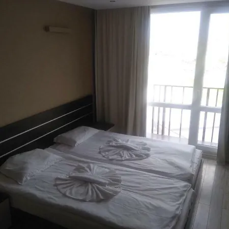 North Beach نيسيبار
